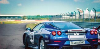 Do kogo należy Ferrari?