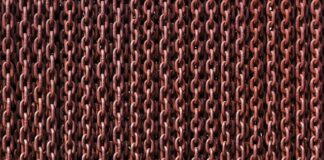 Do czego może być spinka?